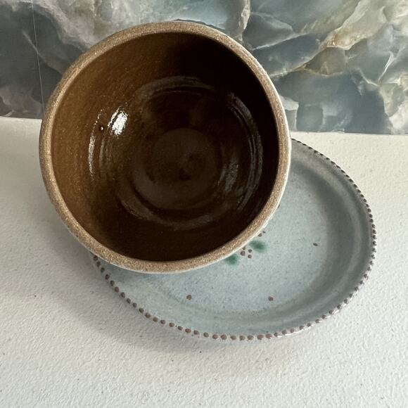 Vintage Stoneware Art Studio Pottery Cheese Dish Hand Painted Flowers Signed - Picture 3 of 15